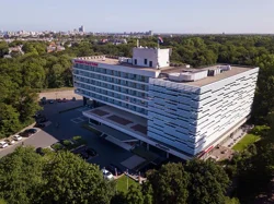 Leonardo Royal Hotel in The Hague: Clean, Friendly Staff, and Convenient Location