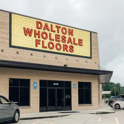 Mixed Reviews Highlighting Quality Products and Helpful Staff at Dalton Wholesale Floors