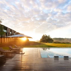 Mixed Reviews for Lanserhof TEGERNSEE Highlighting Beautiful Location and Effective Detox Programs