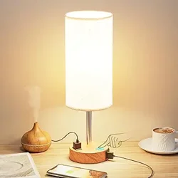 Mixed Reviews on Bedside Table Lamp: Convenience vs. Durability