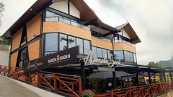 Alameda Suiça: A Romantic Dining Experience in Monte Verde