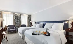 NH Brugge - Mixed Reviews for a Central Hotel in Bruges