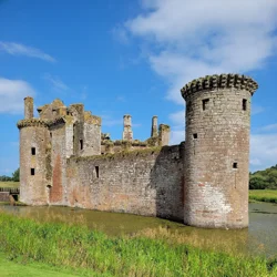 Caerlaverock Castle: A Beautiful Historical Site with Some Visitor Challenges