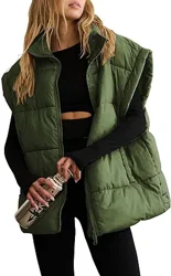 Stylish and Warm Oversized Puffer Vest for Cool Autumn Days