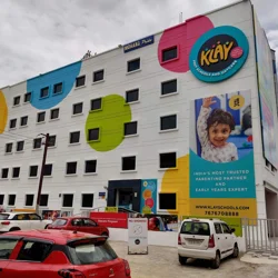 Mixed Reviews for KLAY Madhapur: Praise for Safe Environment, Activities, and Staff