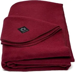 Mixed Reviews on Arcturus Military Wool Blanket: Warmth vs. Odor Issues