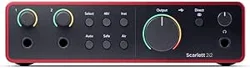 Focusrite Scarlett 2i2 4th Gen USB Audio Interface: Mixed Reviews Highlight Sound Quality, Appearance, and Connectivity Concerns