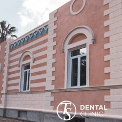 Top-rated Dental Clinic with Professional and Friendly Staff