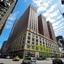 Explore Key Insights from Palmer House Hilton Hotel Reviews