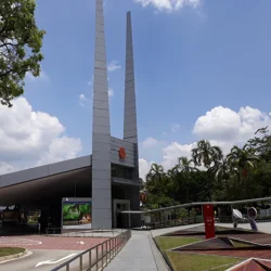 Insights from 30 Online Reviews of Science Centre Singapore