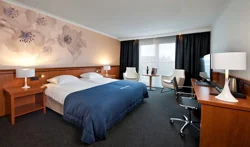 Unlock Valuable Insights: Van der Valk Venlo Hotel Report