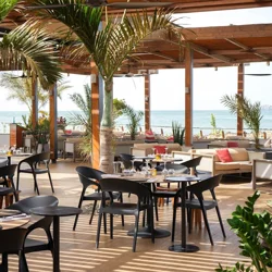 Mixed Reviews for Restaurant La Terrasse in Dakar