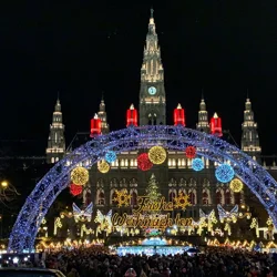 Vienna's Rathausplatz Christmas Market: A Magical and Festive Experience