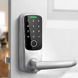 ULTRALOQ Latch 5 Smart Lock: Mixed Customer Feedback