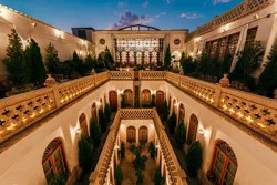 Unveil Ghasr Monshi Hotel's Legacy Through Guest Insights