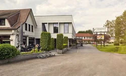 Mixed Reviews for Van der Valk Hotel Dennenhof