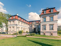 Mixed Reviews for a Converted Palace Hotel in Neustadt-Glewe