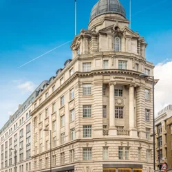 Mixed Reviews for Travelodge London Central City Road