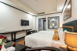 Unlock Hotel Lo Mustang's Hospitality Excellence