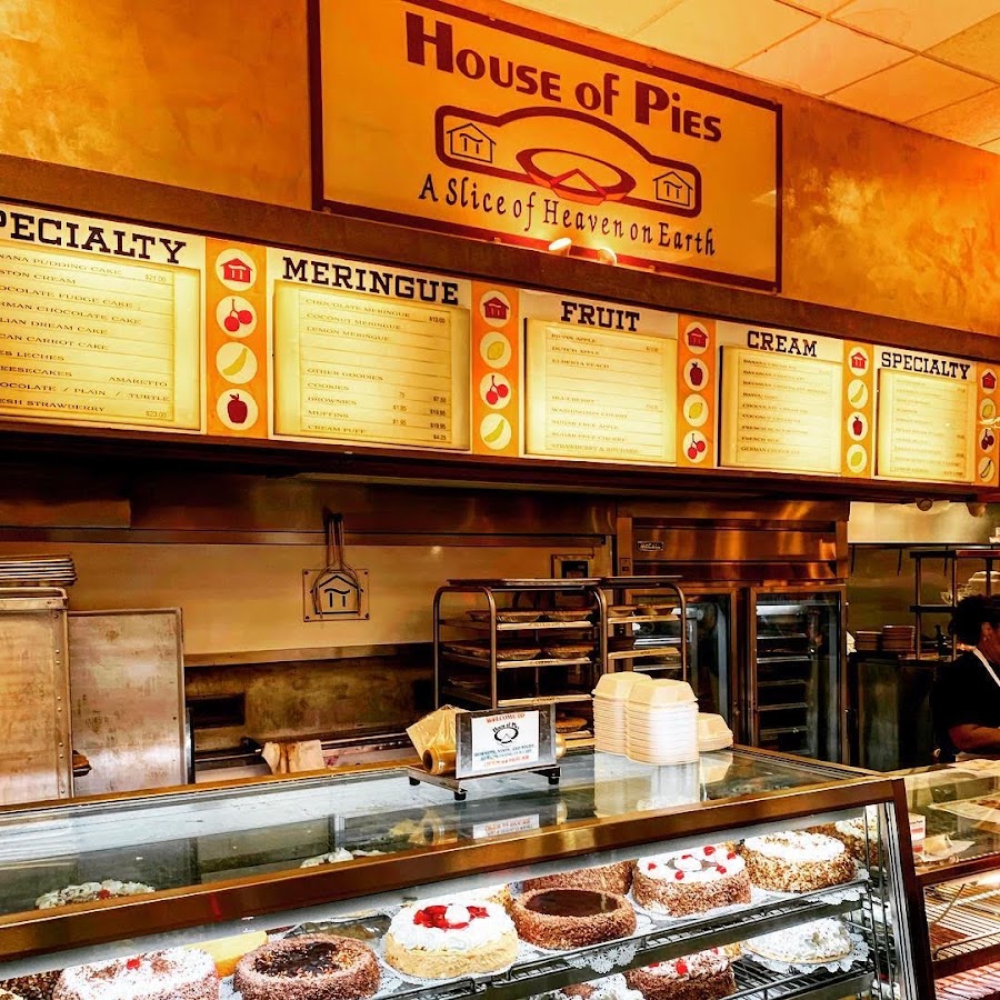 Delicious Pies and Cozy Atmosphere at House of Pies in Houston