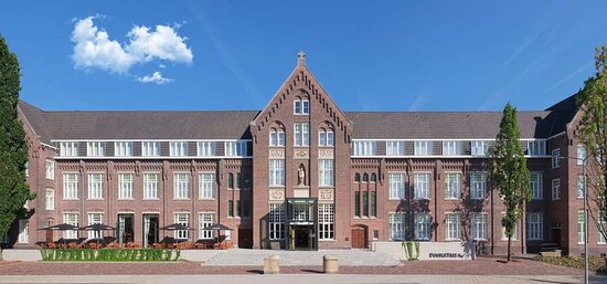Doubletree Sittard: A New Hotel in a Beautifully Renovated Historical School Building